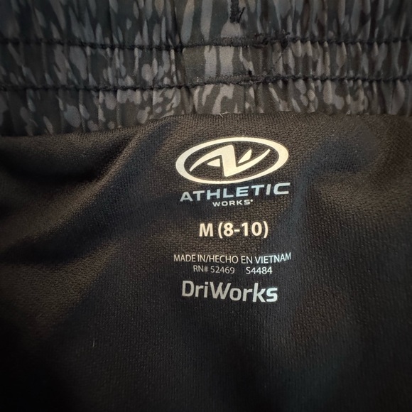 Athletic Works Women’s DriWorks Athletic Shorts - Size Medium - Picture 4 of 5